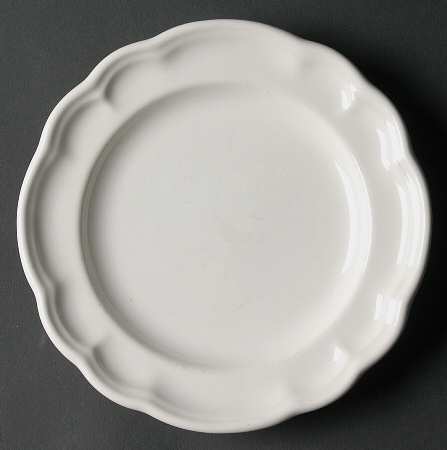 Gazebo White Salad Plate/Gravy Boat Stand