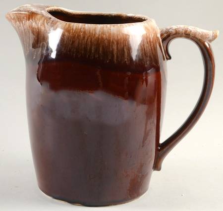 Gourmet Brown 80 Oz Pitcher