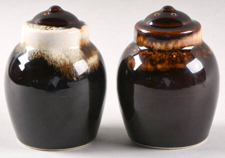 Gourmet Brown Salt & Pepper Set