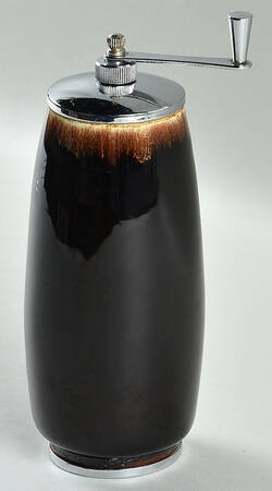 Gourmet Brown Pepper Mill