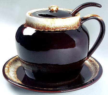 Gourmet Brown Tureen & Lid w/Ladle & Underplate
