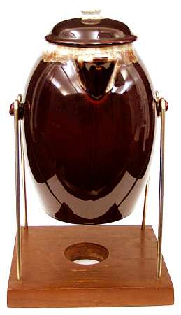 Gourmet Brown Beverage Server & Stand No Warmer