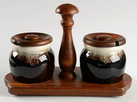 Gourmet Brown 2 Piece Condiment Set W/Lid&Stand