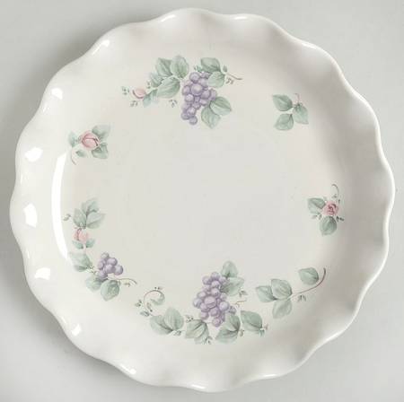 Grapevine Fluted Luncheon Plate