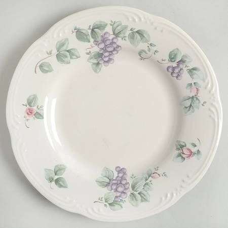 Grapevine Luncheon Plate