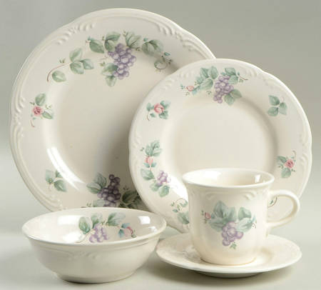 Grapevine 5 Piece Place Setting
