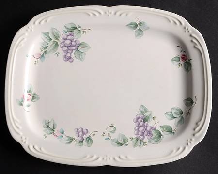 Grapevine Oval Buffet Dish