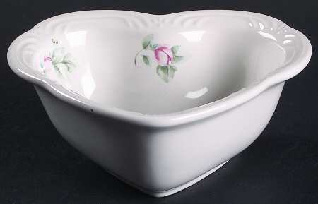 Grapevine 6" Heart Shaped Bowl