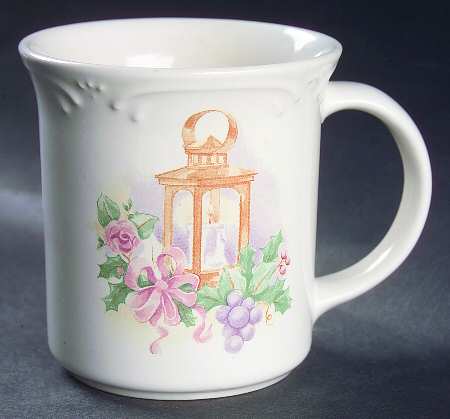 Grapevine Holiday Mug