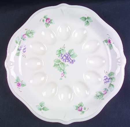 Grapevine Fluted Deviled Egg Plate