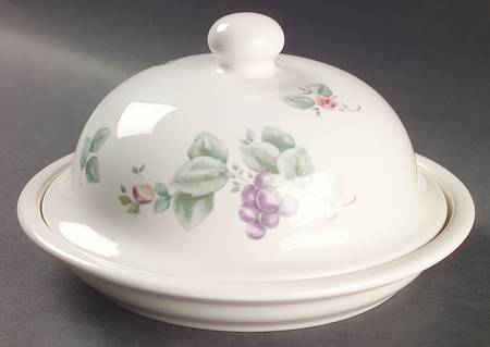 Grapevine Round Covered Butter