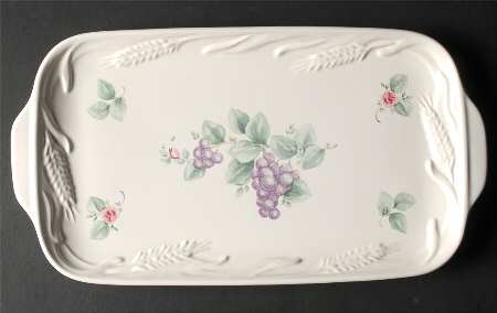 Grapevine 14" Bread Tray