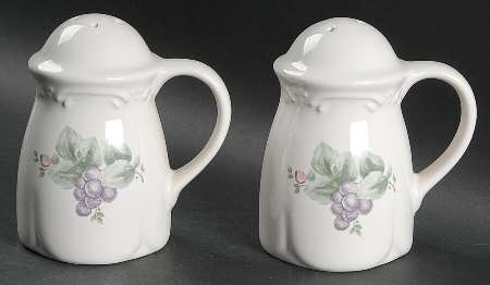 Grapevine Stove Top Salt & Pepper Set