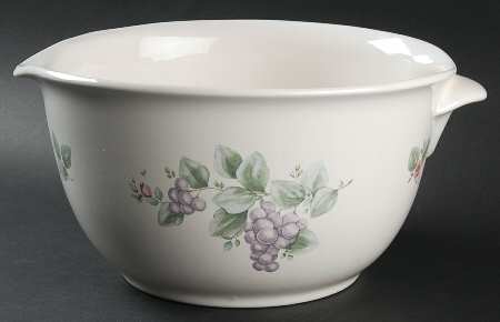Grapevine Oversize Batter Bowl