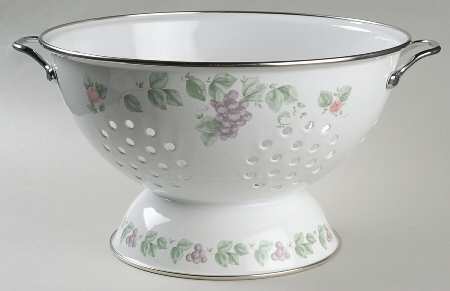 Grapevine 5 Quart Metal Colander