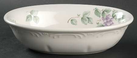 Grapevine 8" Oval Vegetable Bowl