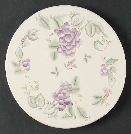 Grapevine Round Wood Trivet