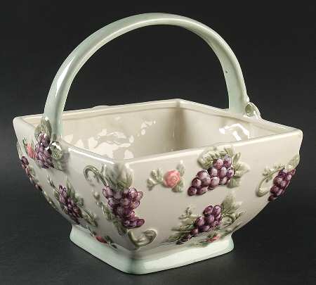 Grapevine Sculpted Basket
