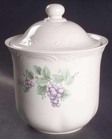 Grapevine Medium Canister & Lid with Seal Ring