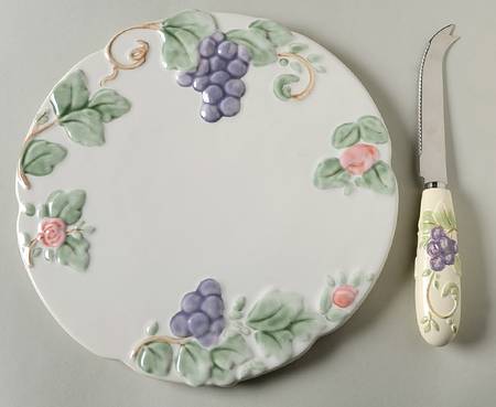 Grapevine Cheese Tray/Board and Sculpted Slicer