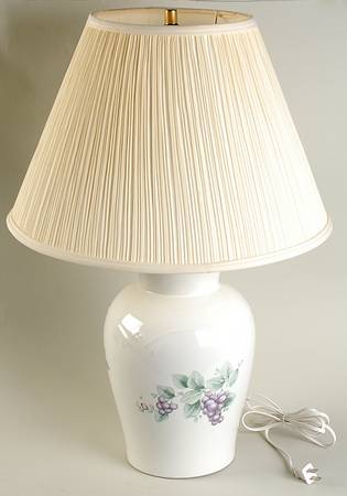 Grapevine 24" Electric Lamp & Shade