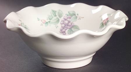 Grapevine Fluted Dessert Server