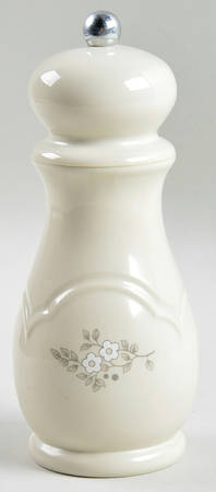 Heirloom Plastic Pepper Mill