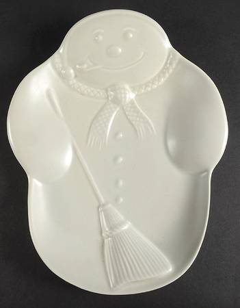 Heirloom Embossed Snowman Plate