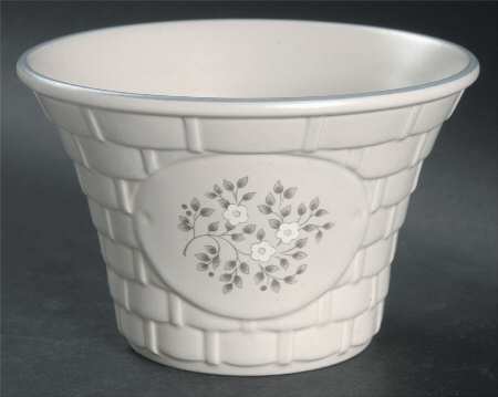 Heirloom Medium Basket, No Handle