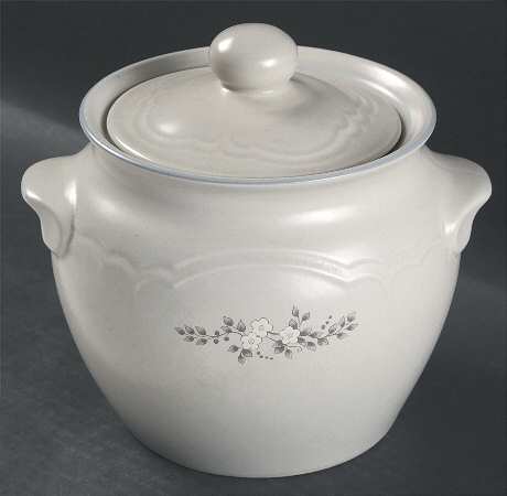 Heirloom Bean Pot & Lid