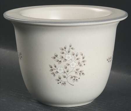 Heirloom Dip Cooler Set-(Dip Bowl &Icer