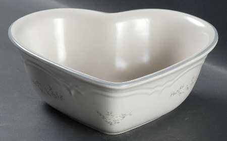 Heirloom 8" Heart Shaped Bowl