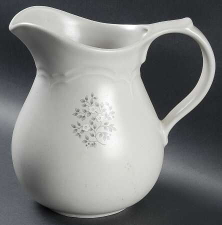 Heirloom 64 Oz Pitcher