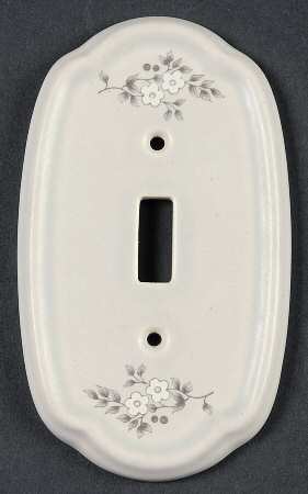Heirloom Single Light Switch Cover