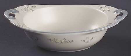 Heirloom 9" Nesting Handled Oval  Serving Bowl
