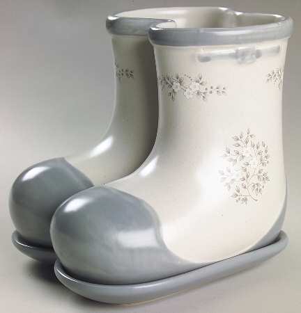 Heirloom Boots Planter & Underplate