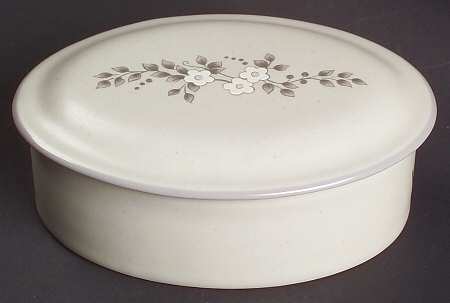 Heirloom Oval Box & Lid