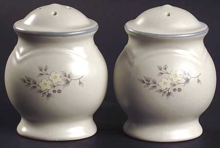 Heirloom Salt & Pepper Set