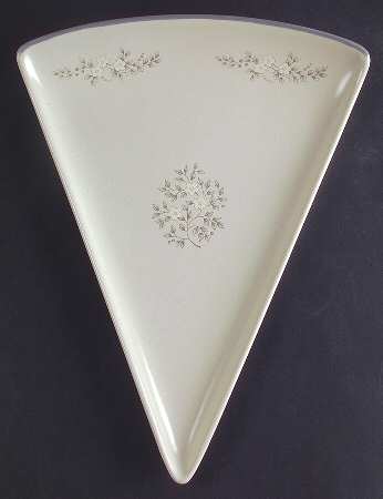 Heirloom Triangular Shape Slice Plate