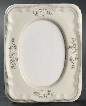 Heirloom 6" Picture Frame