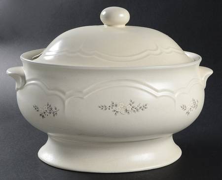 Heirloom Oval Tureen & Lid