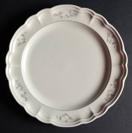 Heirloom Large Dinner Plate
