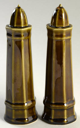 Heritage Green Oversized Salt & Pepper Set