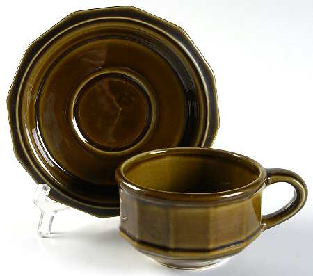 Heritage Green Flat Cup & Saucer Set