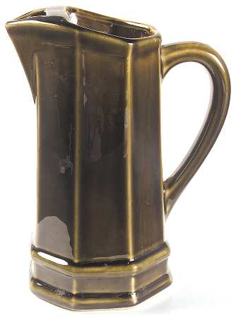 Heritage Green 32 Oz Ice Lip Pitcher