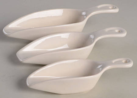 Heritage White 3 Piece) Scoop Set with Large,Medium & Small Scoop