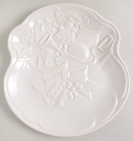 Heritage White Embossed Goodies Plate
