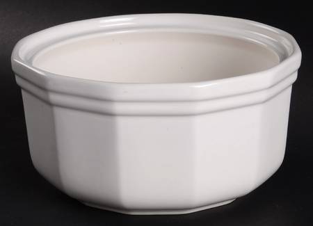 Heritage White 2 Qt Round Covered Casserole No Lid