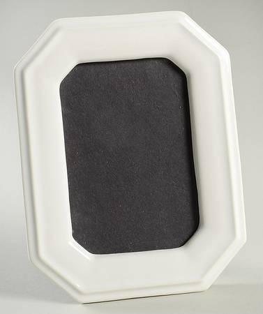Heritage White Frame-Holds 4" X 6"