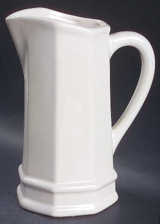 Heritage White 32 Oz Pitcher